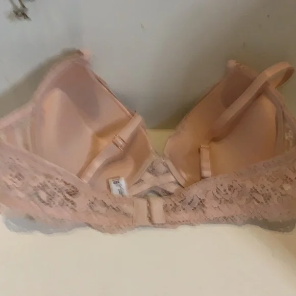 Used bra - Picture 3 of 7